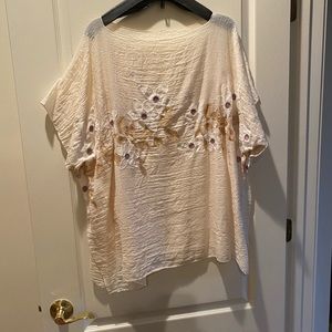 Unsure of Brand Creme w/ Floral Blouse- One Size